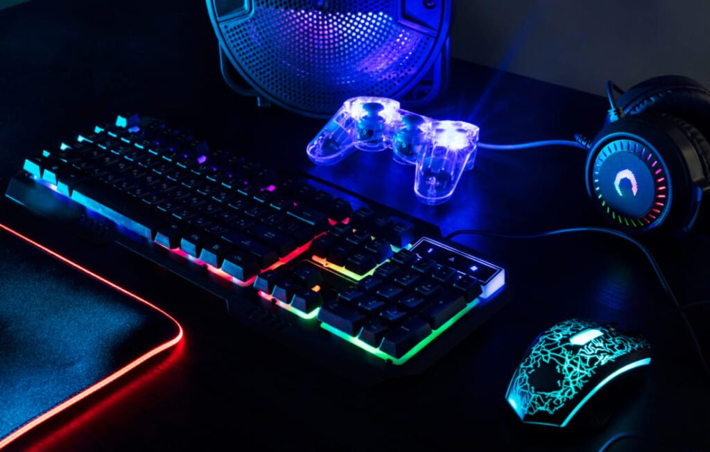 What is the difference between console and PC gaming?